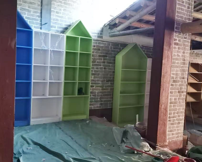 少年活動(dòng)中心書柜